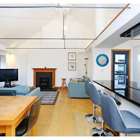 Altido Cosy 2-Bed Apt In The Old Town With Mezzanine Appartement Edinburgh Buitenkant foto